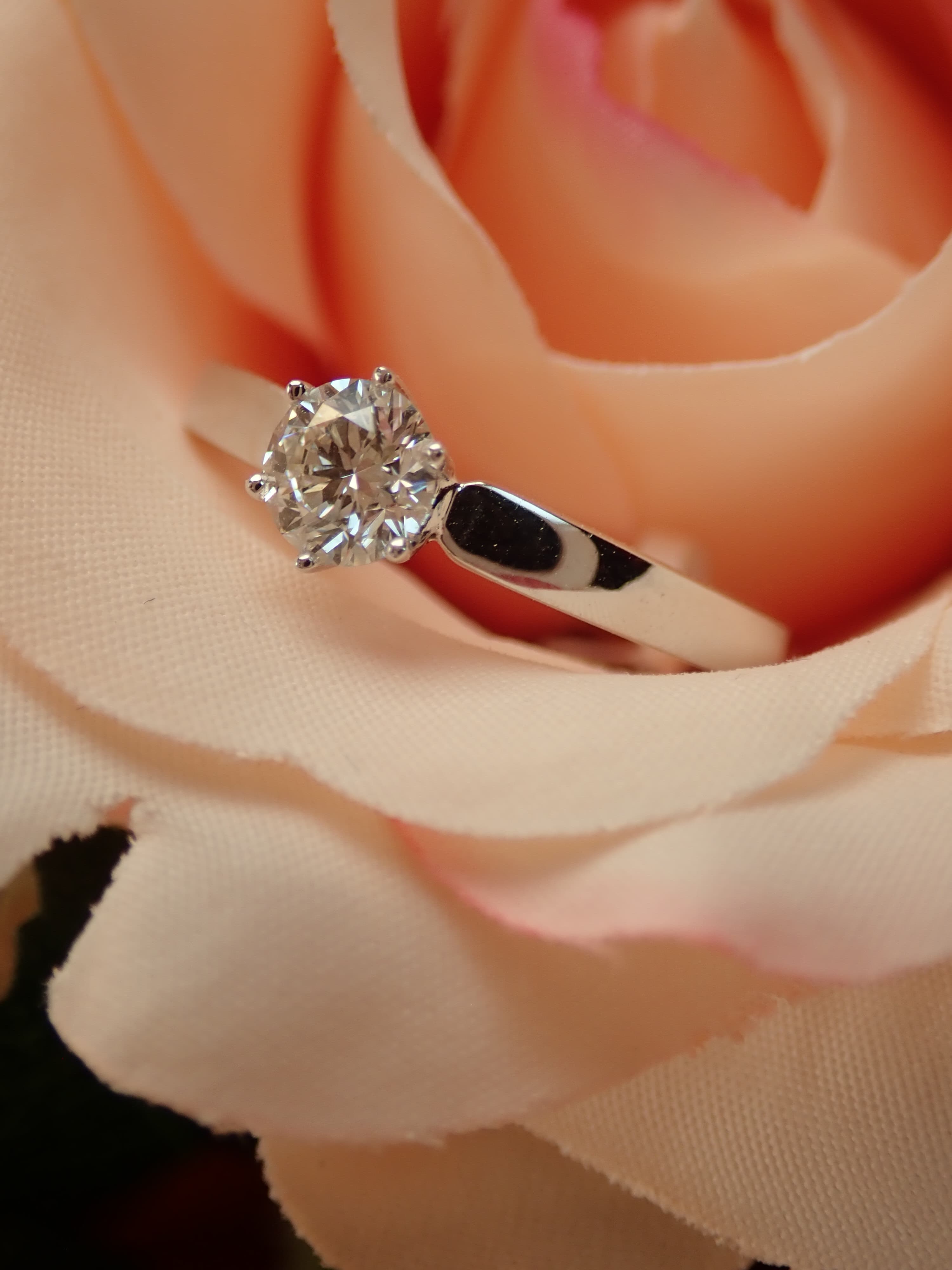 Verlobungsring mit Brillant