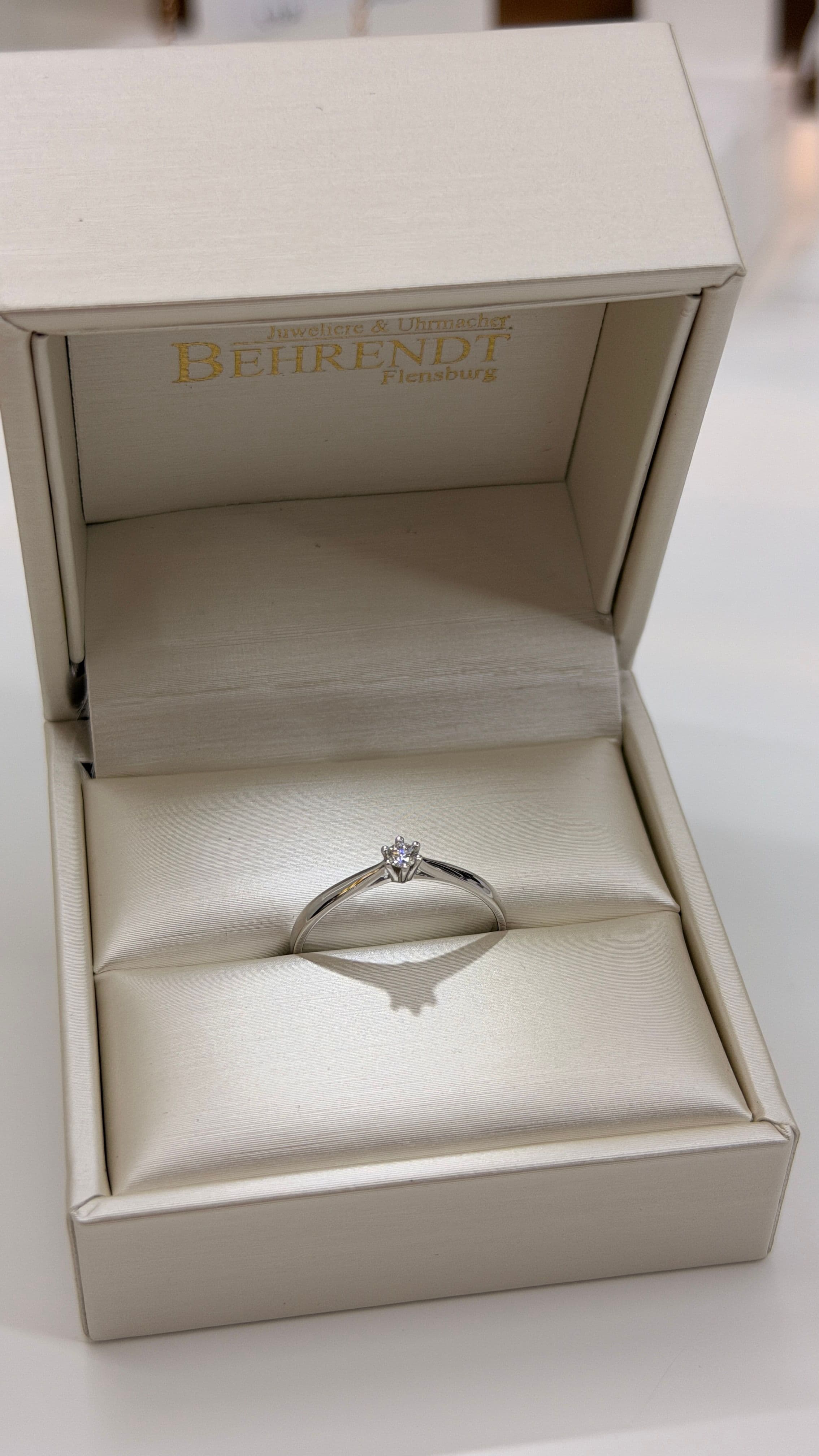 Der Zarte Juwelier Behrendt