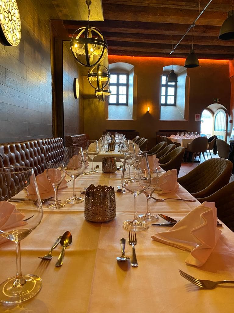 Neue Burgschänke Restaurant