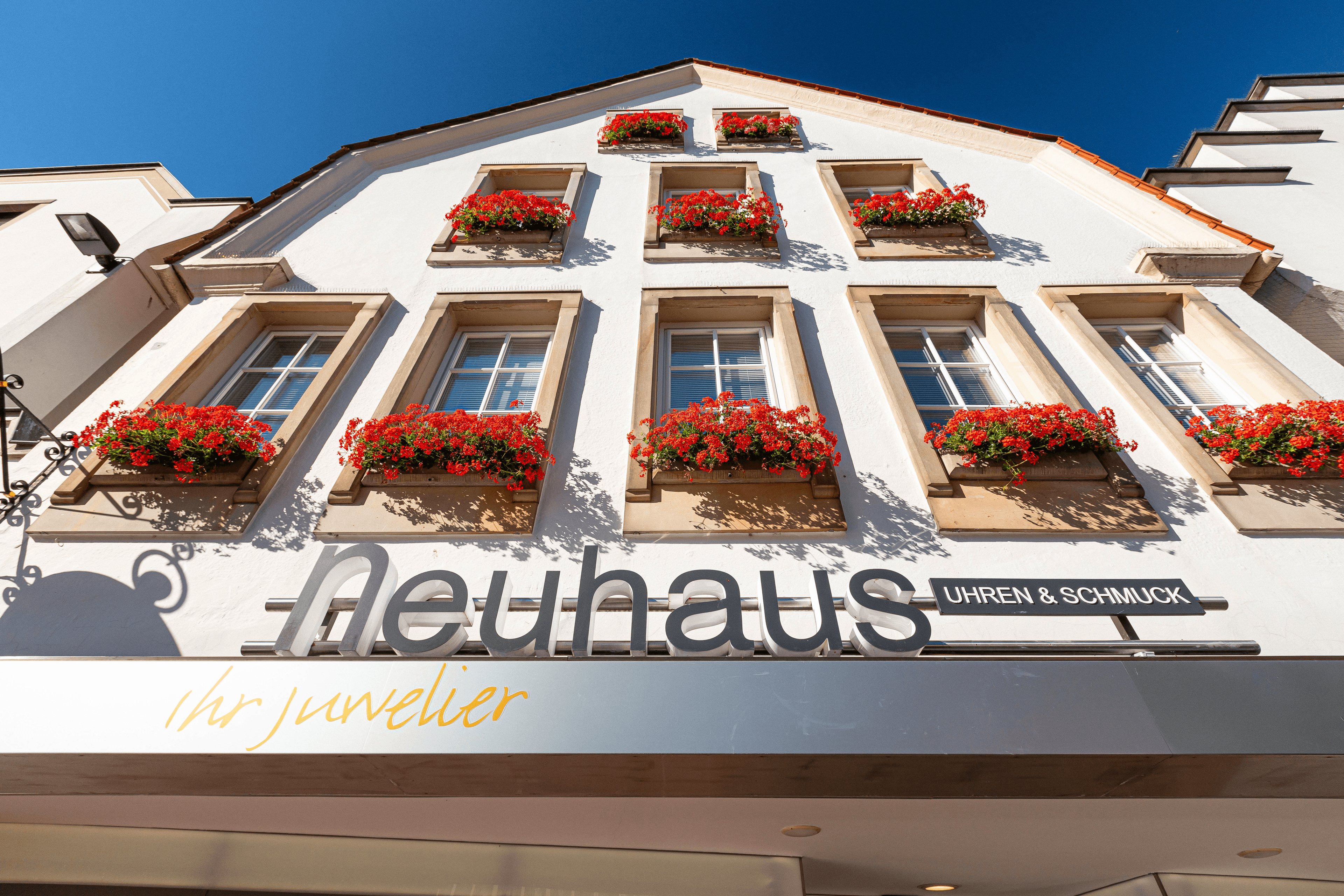 Neuhaus Uhren & Schmuck Aussen