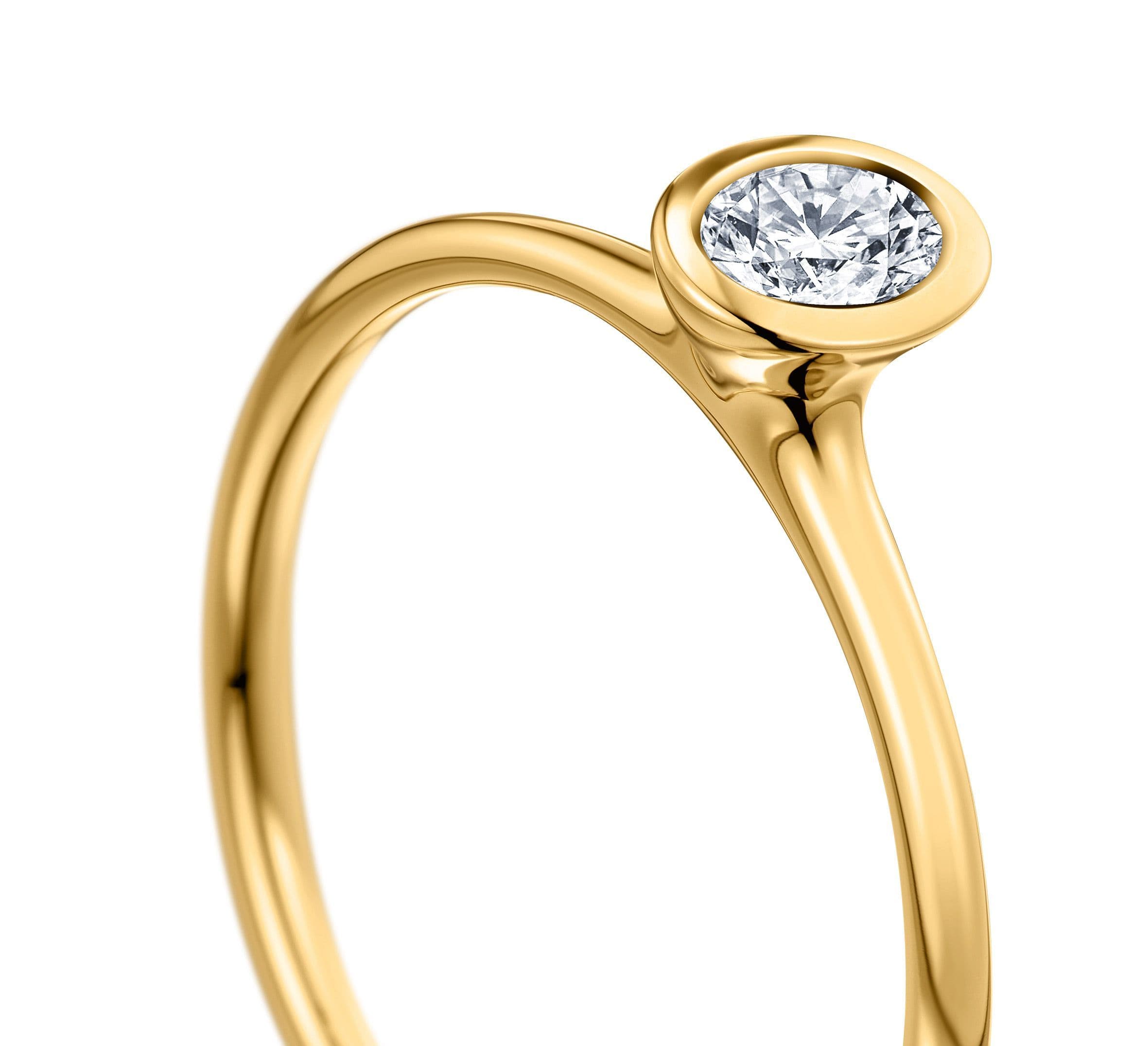 Verlobungsring mit Zargenfassung von Juwelier Endres.